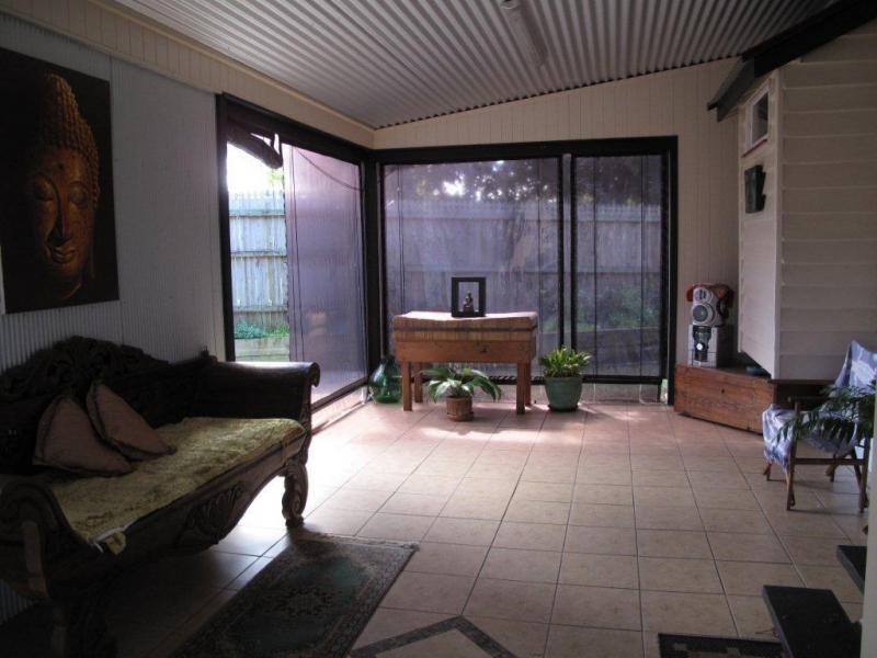 4 Moreton Terrace, Beachmere QLD 4510