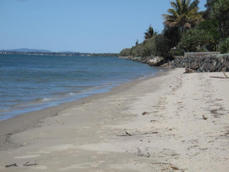 877 Beachmere Road, Beachmere QLD 4510