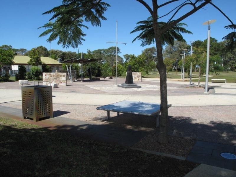 877 Beachmere Road, Beachmere QLD 4510