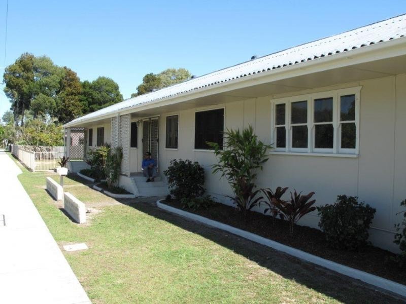 877 Beachmere Road, Beachmere QLD 4510