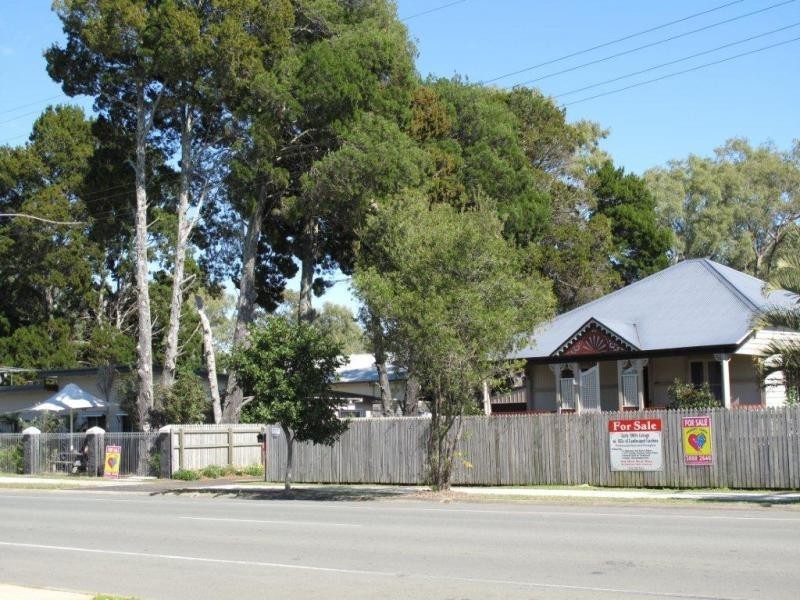4 and 6 Moreton Terrace, Beachmere QLD 4510