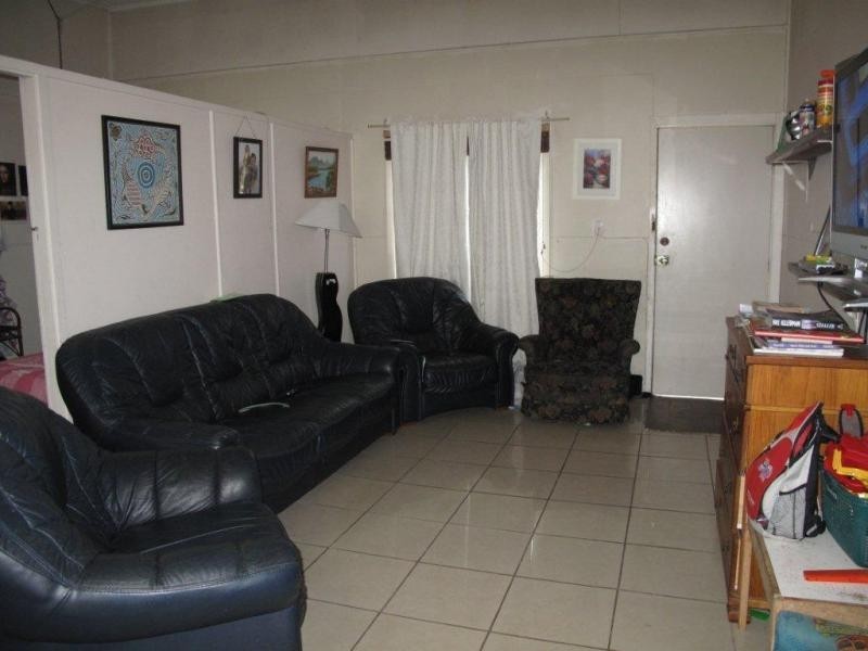 6 Moreton Terrace, Beachmere QLD 4510