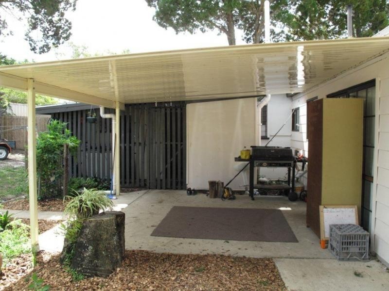 6 Moreton Terrace, Beachmere QLD 4510