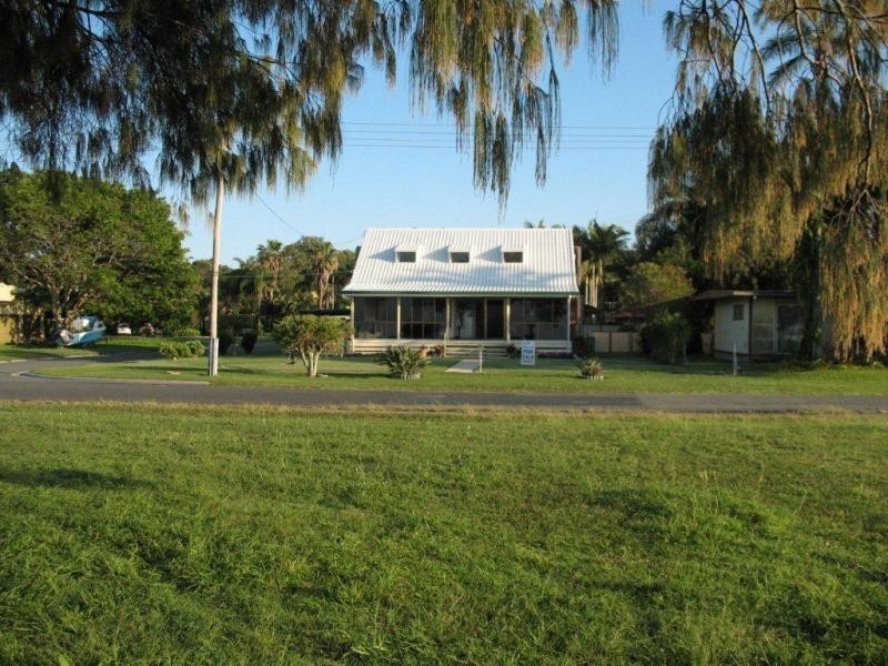65 Esplanade, Godwin Beach QLD 4511