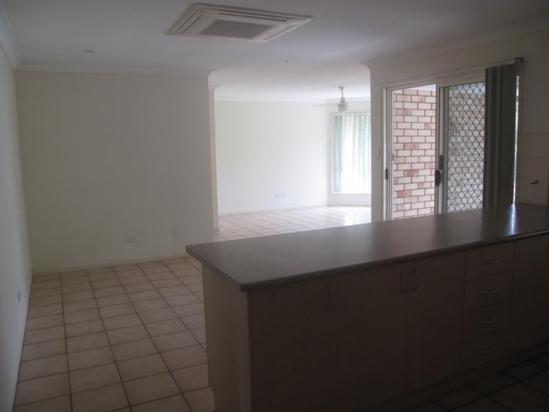 115 Wattlebird Drive, Elimbah QLD 4516