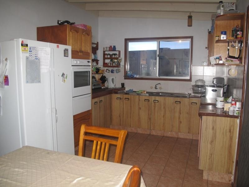 8 Mark Street, Morayfield QLD 4506