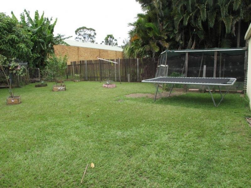 8 Mark Street, Morayfield QLD 4506