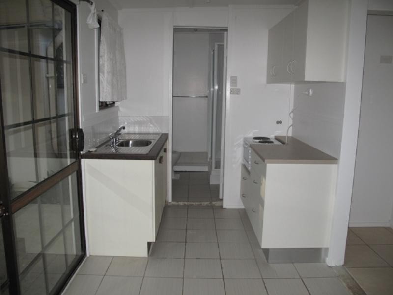 6B Moreton Terrace, Beachmere QLD 4510