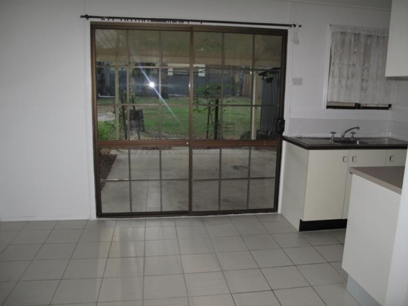 6B Moreton Terrace, Beachmere QLD 4510