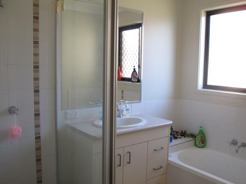 9 Gallipoli Court, Caboolture South QLD 4510