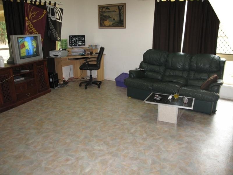 18  Kestrel Court, Morayfield QLD 4506