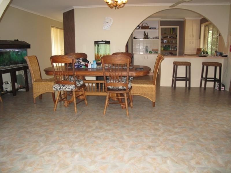 18  Kestrel Court, Morayfield QLD 4506