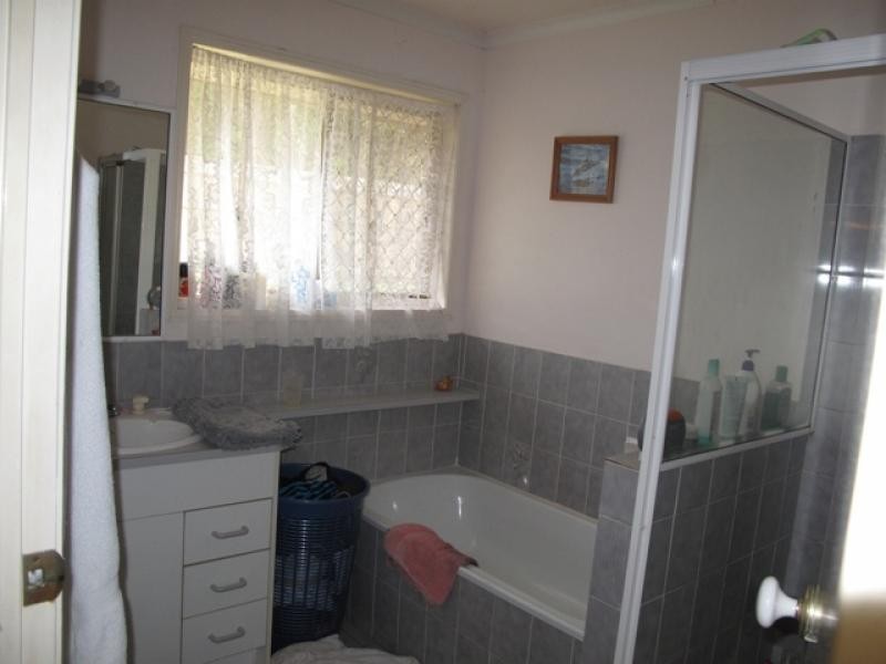 18  Kestrel Court, Morayfield QLD 4506