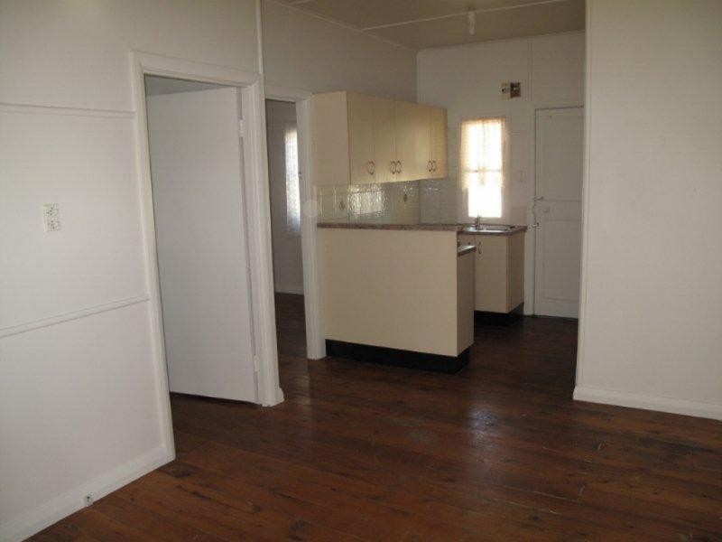 3/877  Beachmere Road, Beachmere QLD 4510