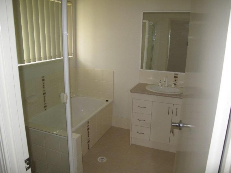 34 Gallipoli Court, Caboolture South QLD 4510