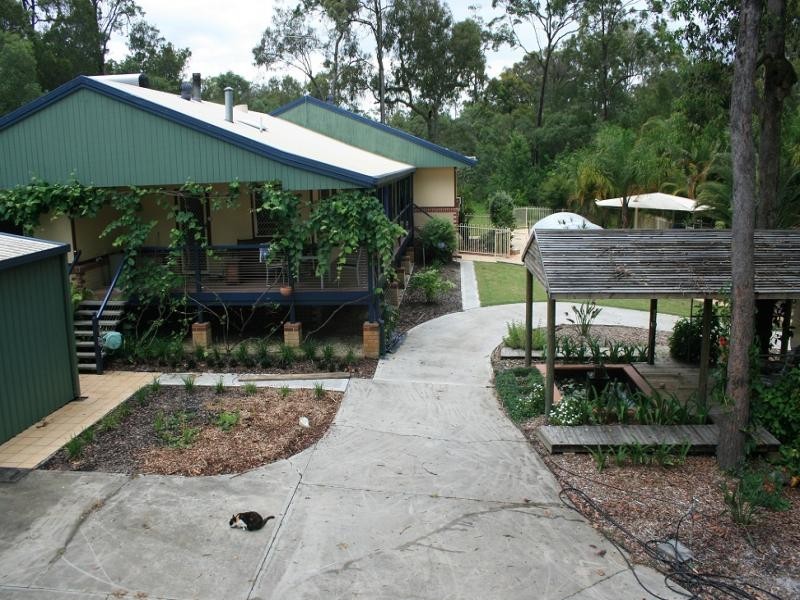 312 Petersen Road, Morayfield QLD 4506