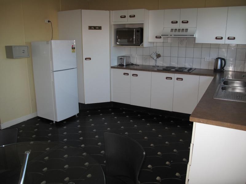 Unit 1 / 2 Parkland Crescent, Caboolture South QLD 4510