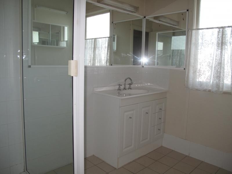 Unit 1 / 2 Parkland Crescent, Caboolture South QLD 4510