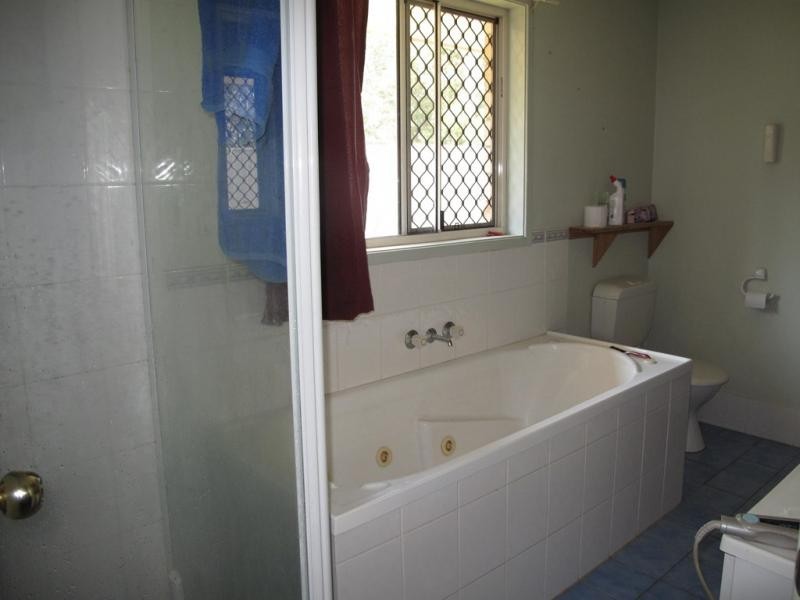 27 Creswick Court, Caboolture QLD 4510