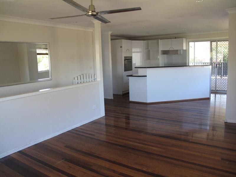 1/27  Henderson Road, Burpengary QLD 4505
