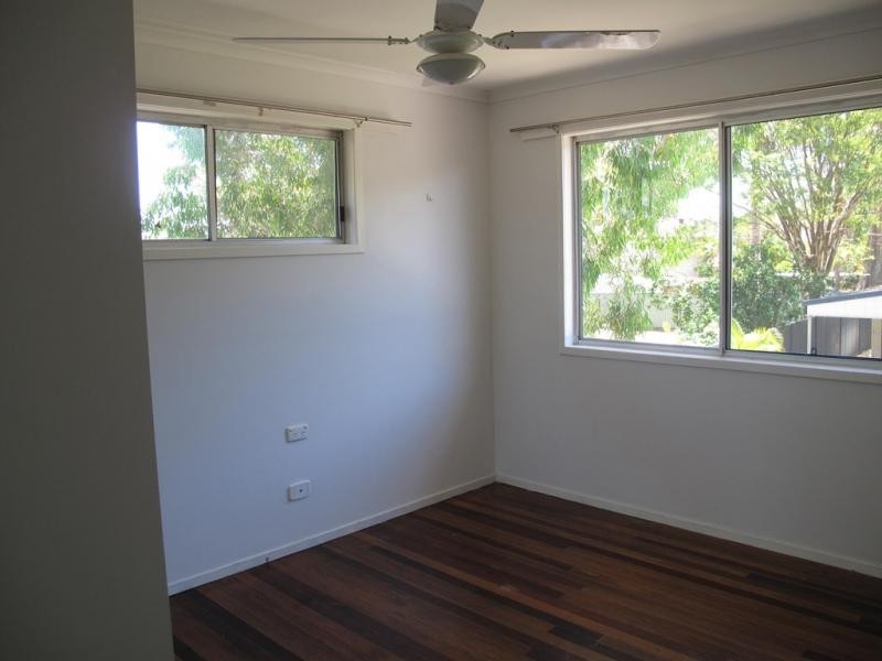 1/27  Henderson Road, Burpengary QLD 4505