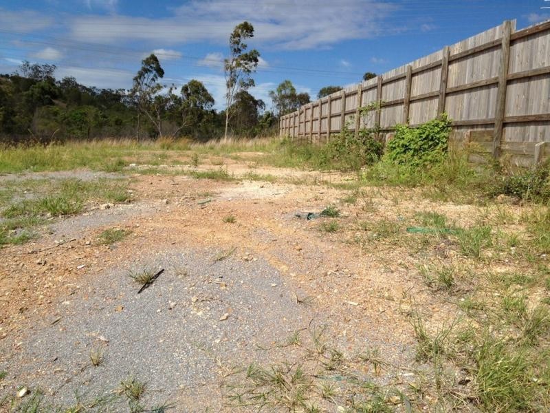 Kirkwood QLD 4680