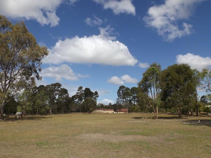 143 Thornbill Drive, Upper Caboolture QLD 4510