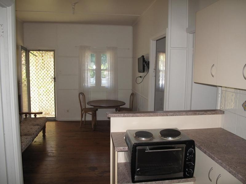 3/877 Beachmere Road, Beachmere QLD 4510