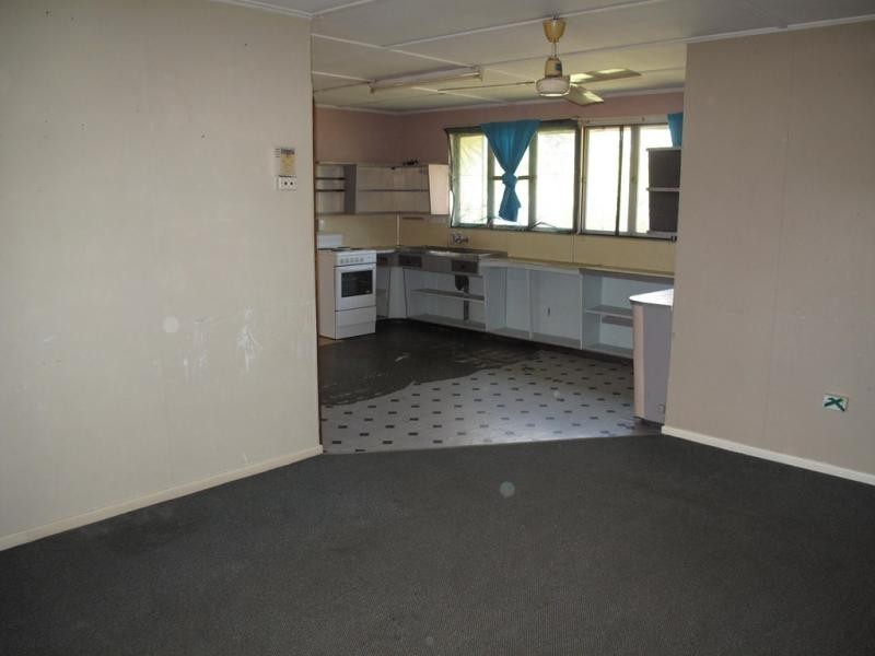 24 Dennis Street, Caboolture QLD 4510
