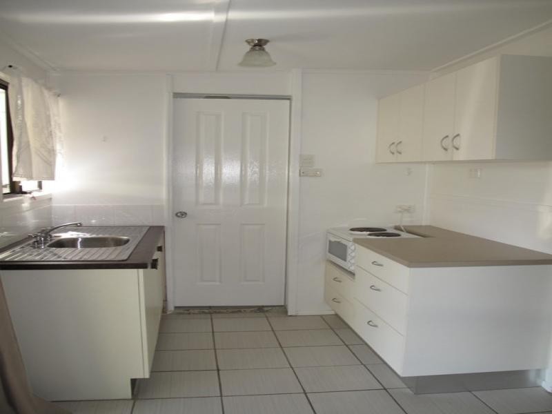 6B Moreton Terrace, Beachmere QLD 4510