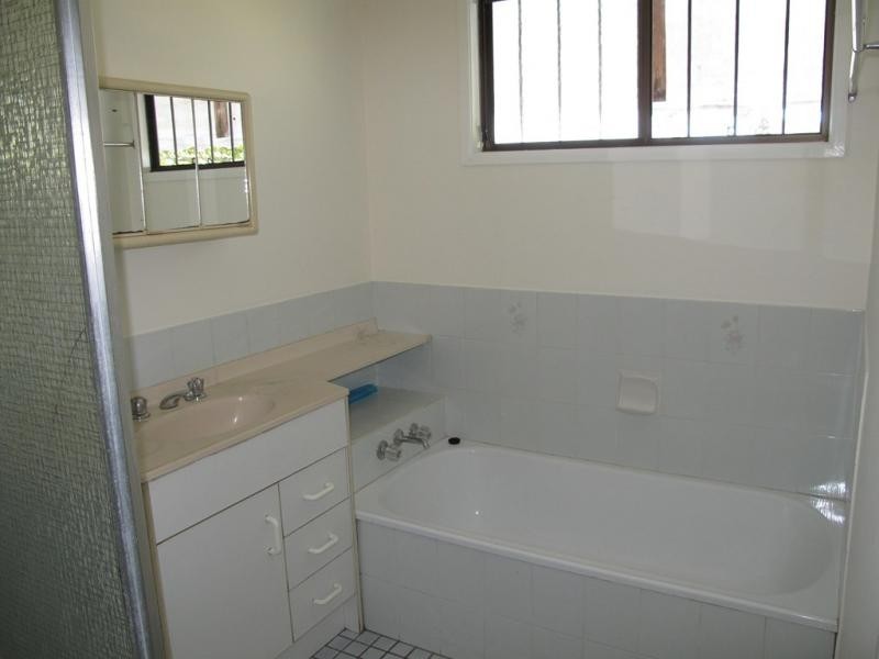 4/166 King Street, Caboolture QLD 4510