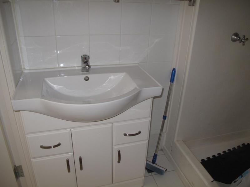 4/877 Beachmere Road, Beachmere QLD 4510