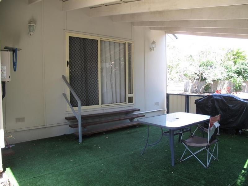 4/877 Beachmere Road, Beachmere QLD 4510