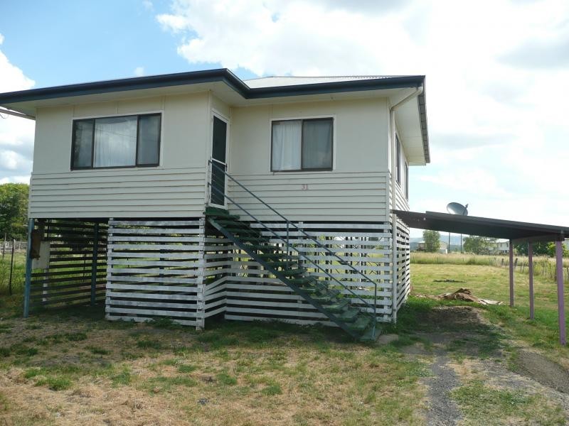 31  Robert Street, Forest Hill QLD 4342