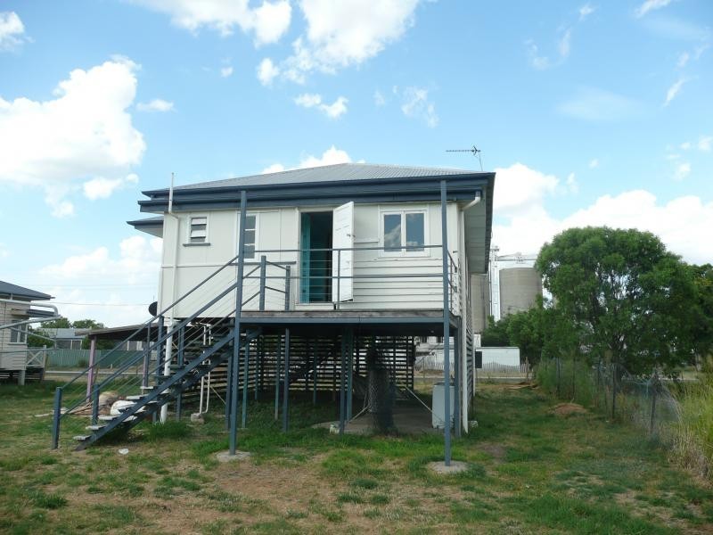 31  Robert Street, Forest Hill QLD 4342