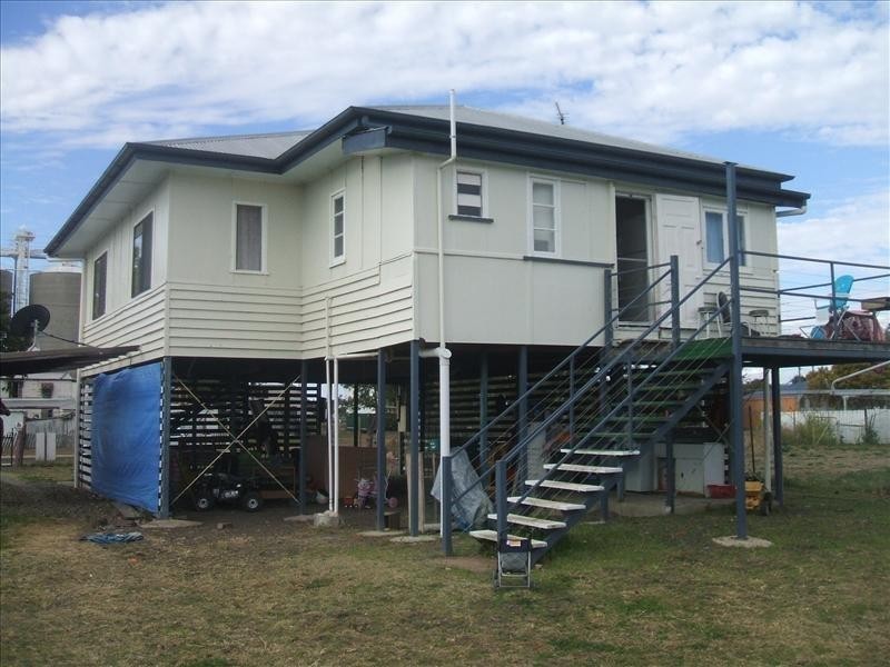 31  Robert Street, Forest Hill QLD 4342