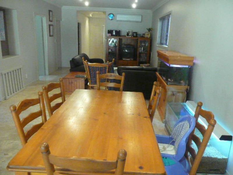 42 Chestnut Street, Wynnum QLD 4178