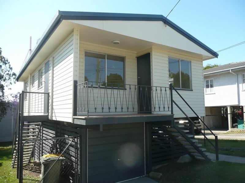 47 Curve Avenue, Wynnum QLD 4178