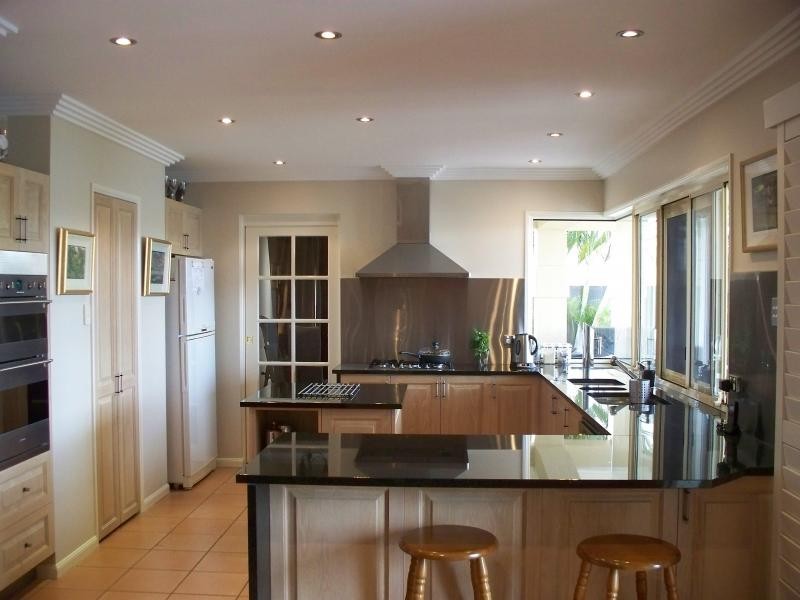 10 Cayman Crescent, Ormiston QLD 4160