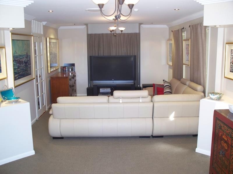 10 Cayman Crescent, Ormiston QLD 4160