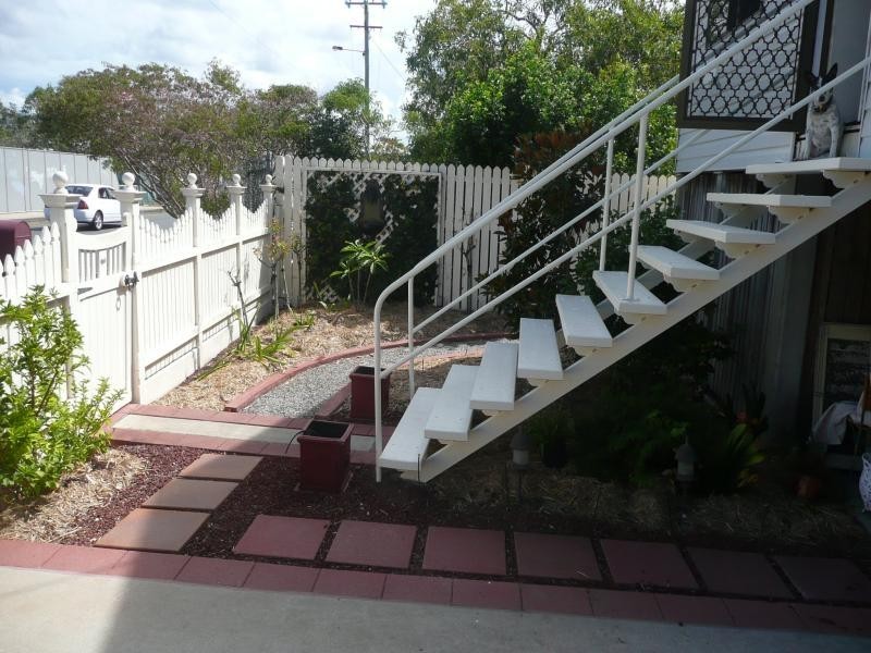 70 Gordon Parade, Manly QLD 4179