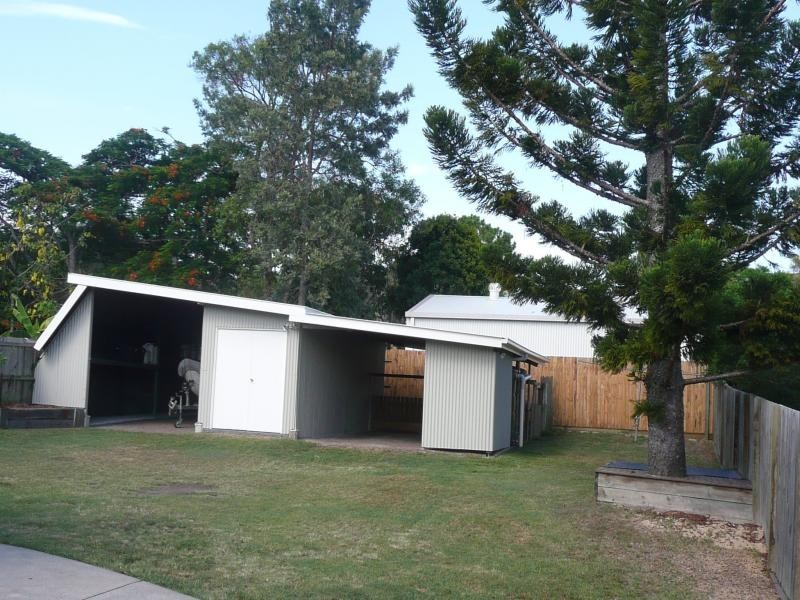 8  Empire Avenue, Manly QLD 4179