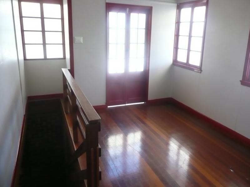 11 Glenora Street, Wynnum QLD 4178