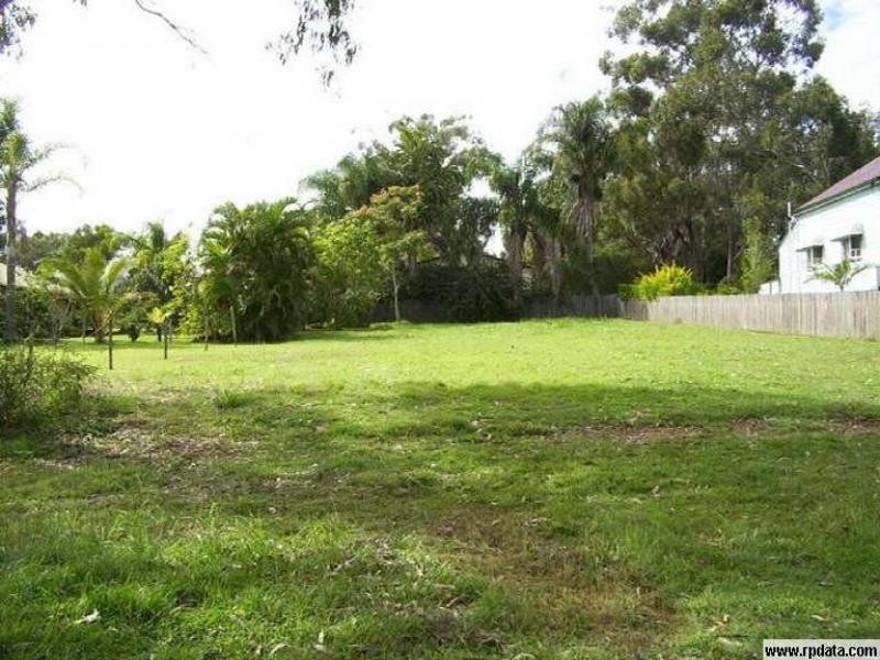 4  Oxford Road, Russell Island QLD 4184