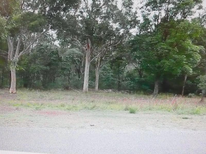 2  Frangipanni Street, Russell Island QLD 4184