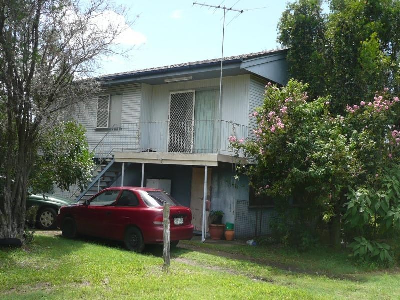 12 Eccles Street, Wynnum QLD 4178