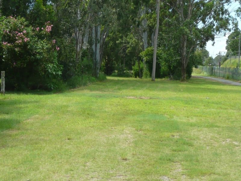12 Eccles Street, Wynnum QLD 4178