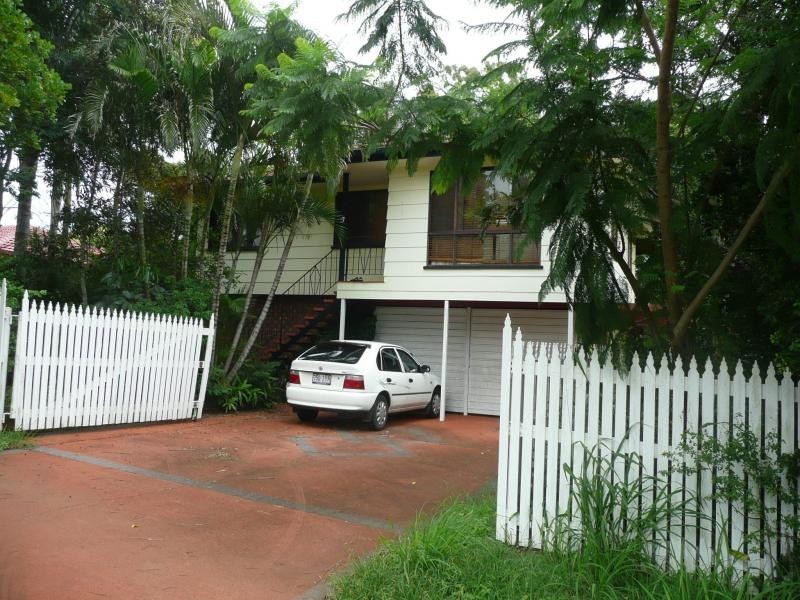 7 Caloundra Street, Manly West QLD 4179