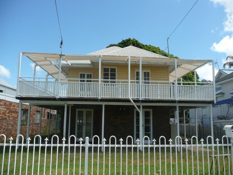 11 Glenora Street, Wynnum QLD 4178