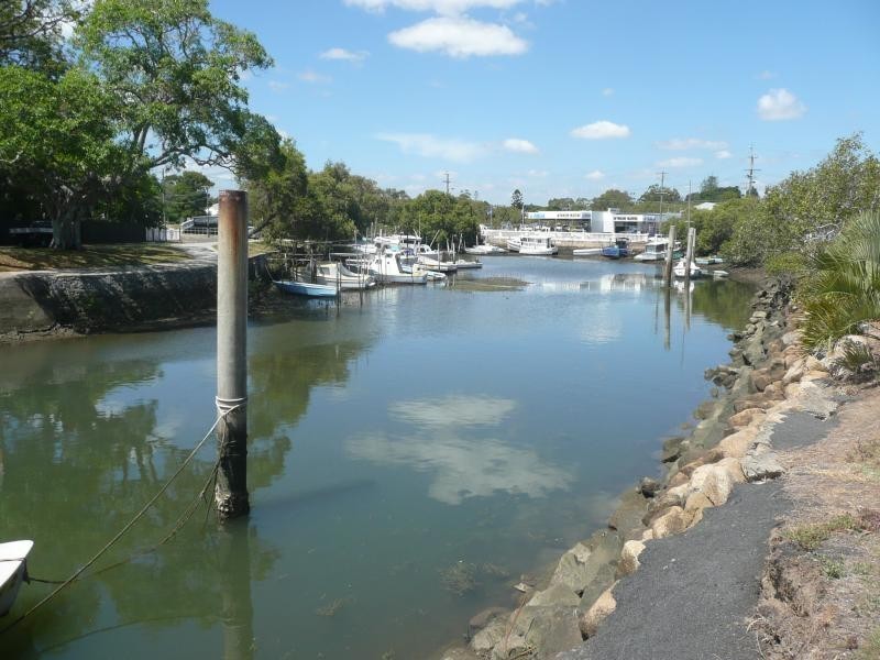 11 Glenora Street, Wynnum QLD 4178